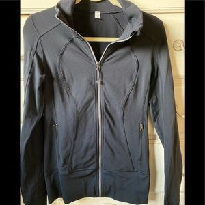 Lululemon zipper jacket. Black. Size 6.